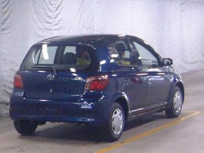1999 Toyota Vitz Photos