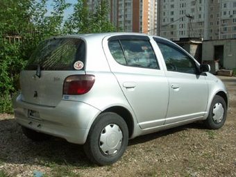 1999 Toyota Vitz Pictures