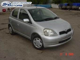 1999 Toyota Vitz Pics