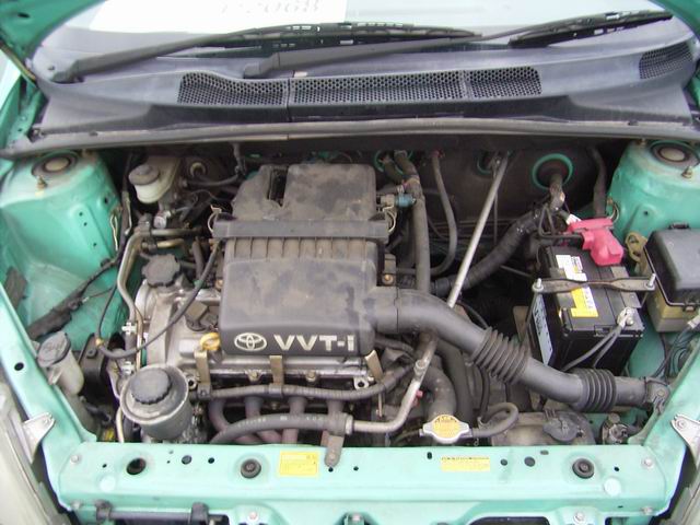 1999 Toyota Vitz Pictures