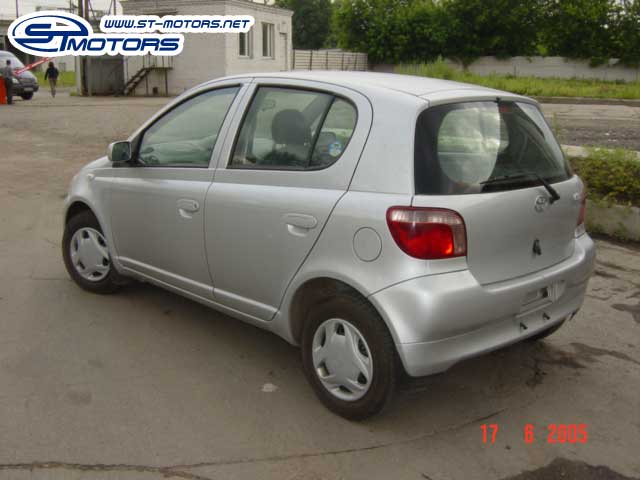 1999 Toyota Vitz Pictures