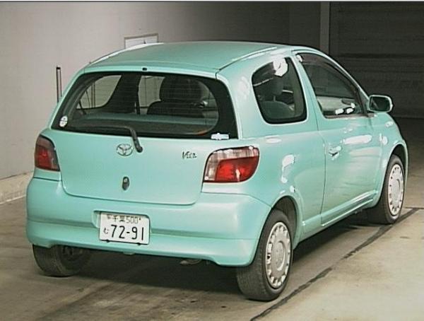1999 Toyota Vitz Pictures