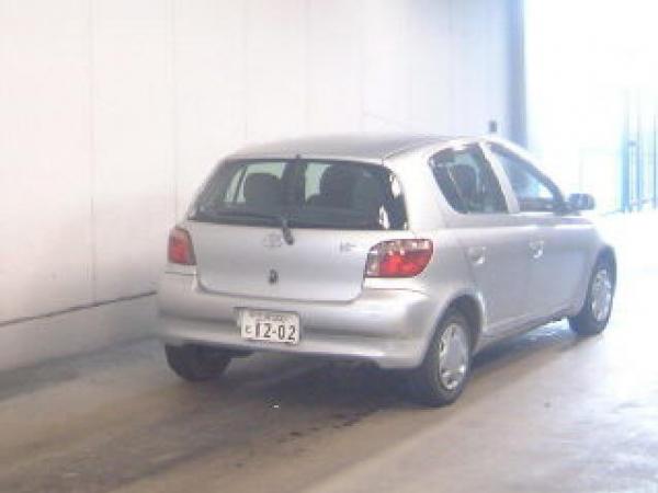 1999 Toyota Vitz Pictures