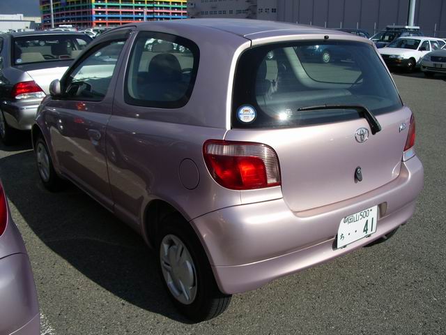 1999 Toyota Vitz Pictures