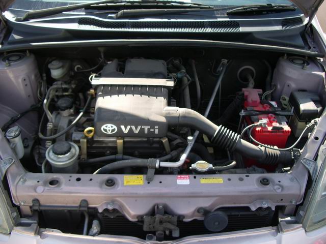1999 Toyota Vitz Photos