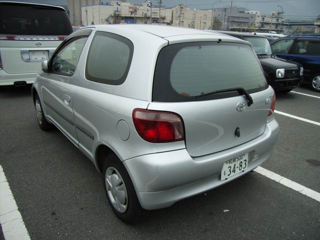 1999 Toyota Vitz Pictures