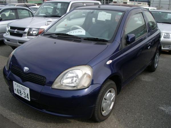 1999 Toyota Vitz Wallpapers