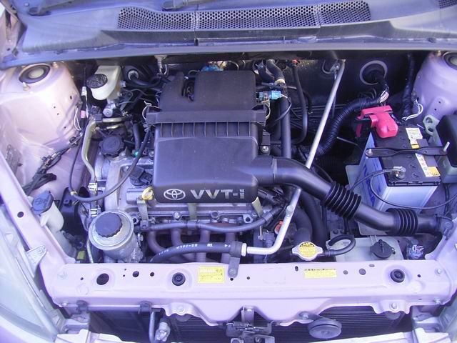 1999 Toyota Vitz Pictures