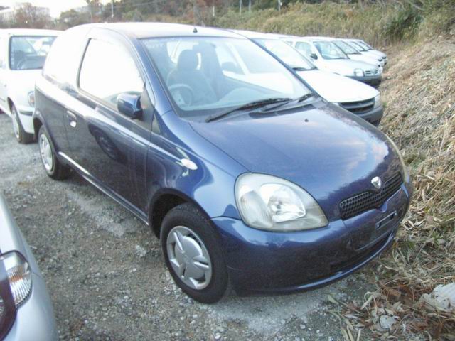 1999 Toyota Vitz Pictures