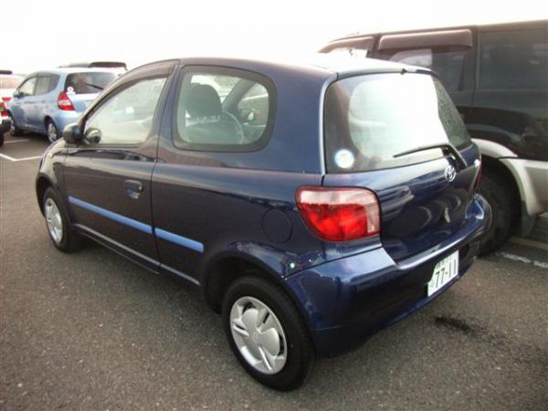 1999 Toyota Vitz Pictures