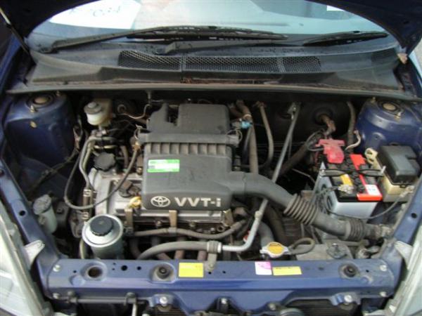 1999 Toyota Vitz Pictures