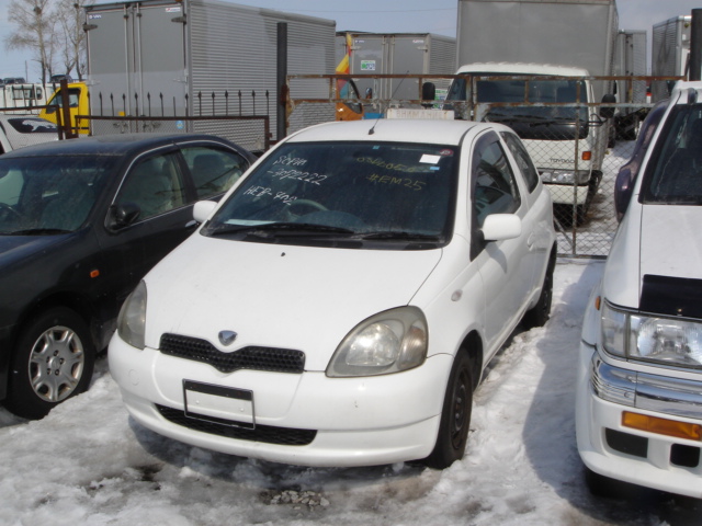 1999 Toyota Vitz