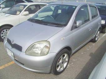 1999 Toyota Vitz Pictures