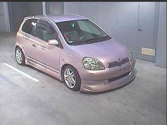 1999 Toyota Vitz Photos