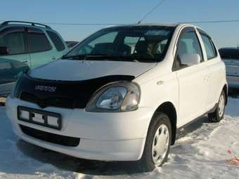 1999 Toyota Vitz Pictures