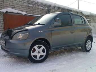 1999 Toyota Vitz Pictures