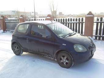 1999 Toyota Vitz Pictures