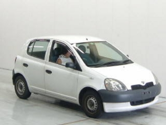 2000 Toyota Vitz