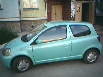 2000 Toyota Vitz