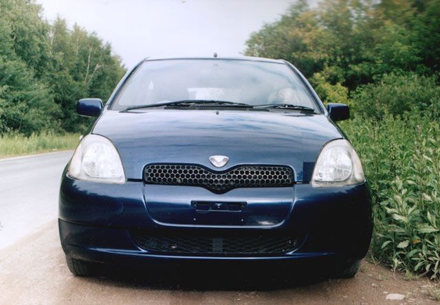 2000 Toyota Vitz