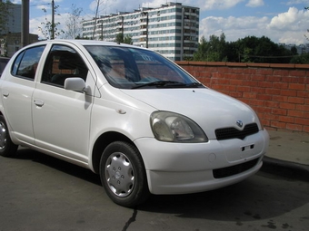 2000 Toyota Vitz