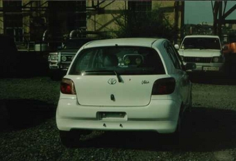 2000 Toyota Vitz