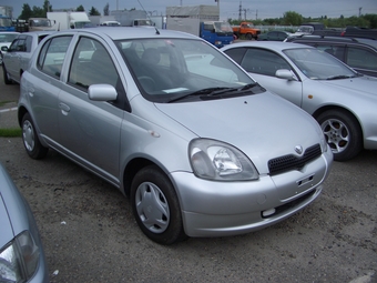 2000 Toyota Vitz