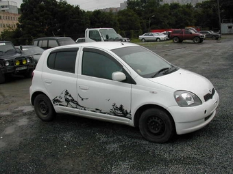 2000 Toyota Vitz