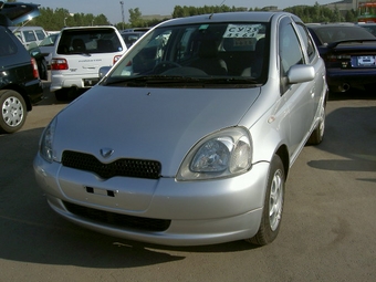 2000 Toyota Vitz