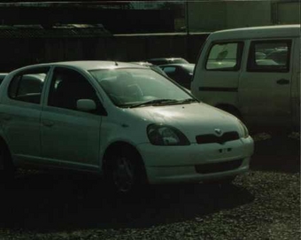 2000 Toyota Vitz