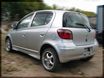 2000 Toyota Vitz