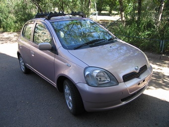 2000 Toyota Vitz