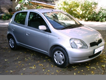 2000 Toyota Vitz