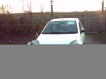 2000 Toyota Vitz