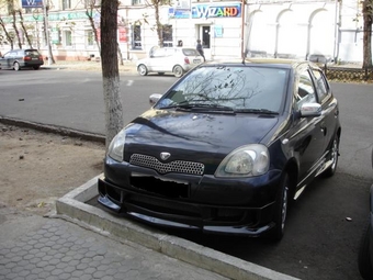 2000 Toyota Vitz