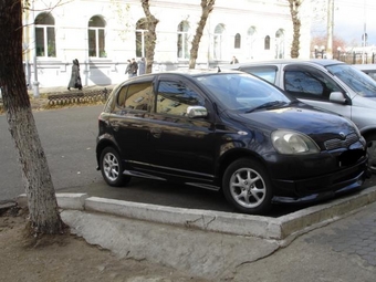 2000 Toyota Vitz