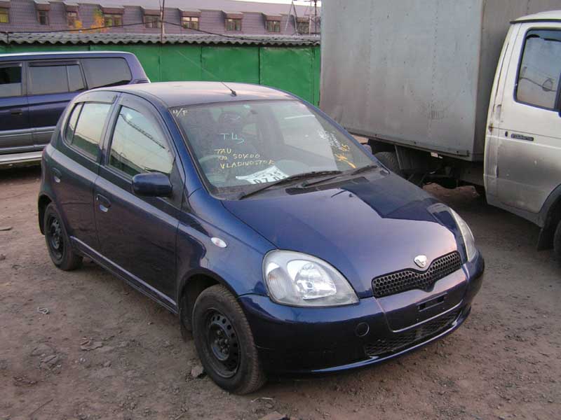 2000 Toyota Vitz