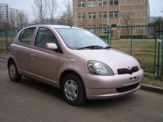 2000 Toyota Vitz