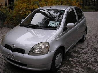 2000 Toyota Vitz