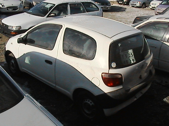 2000 Toyota Vitz