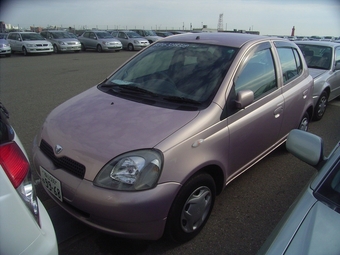 2000 Toyota Vitz