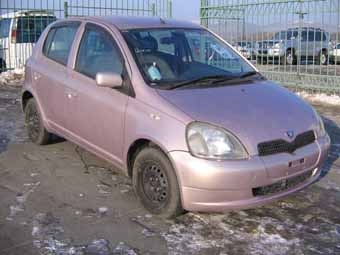 2000 Toyota Vitz