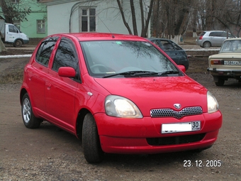 2000 Toyota Vitz