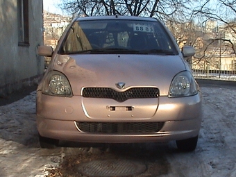 2000 Toyota Vitz