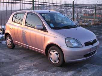 2000 Toyota Vitz