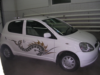 2000 Toyota Vitz