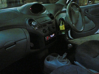 2000 Toyota Vitz