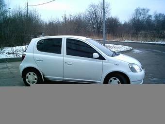 2000 Toyota Vitz