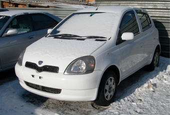 2000 Toyota Vitz