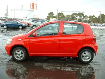 2000 Toyota Vitz